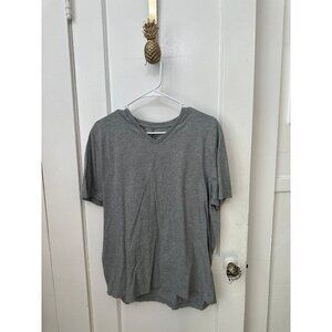 Old Navy men’s size large gray t-shirt